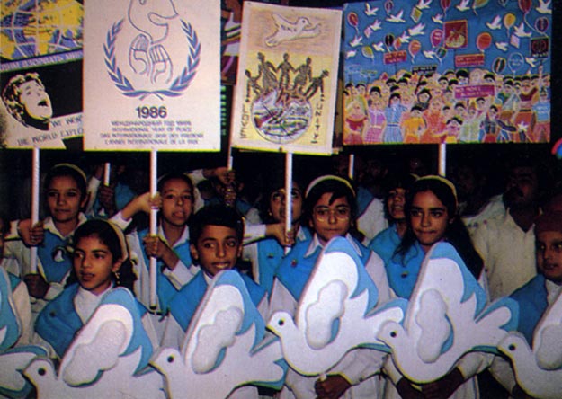 Children's posters for peace. New Delhi, India